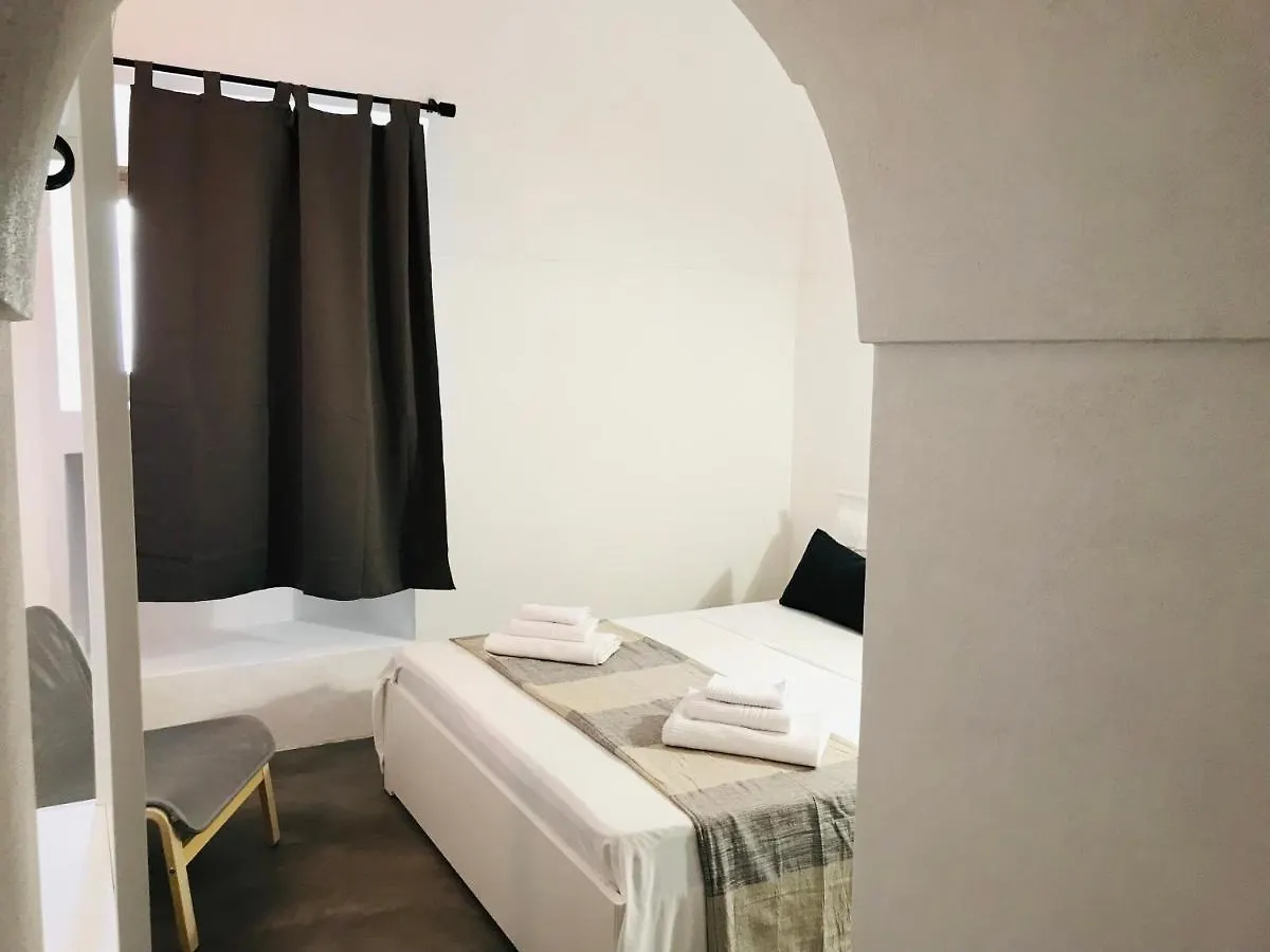 La Grotta Di Benikula' Apartment Siba Italy
